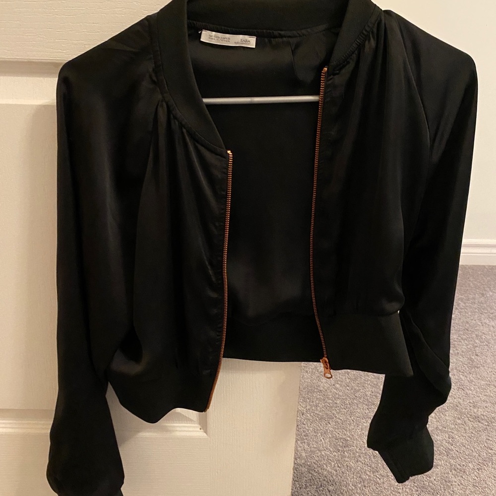 zara black cropped jacket